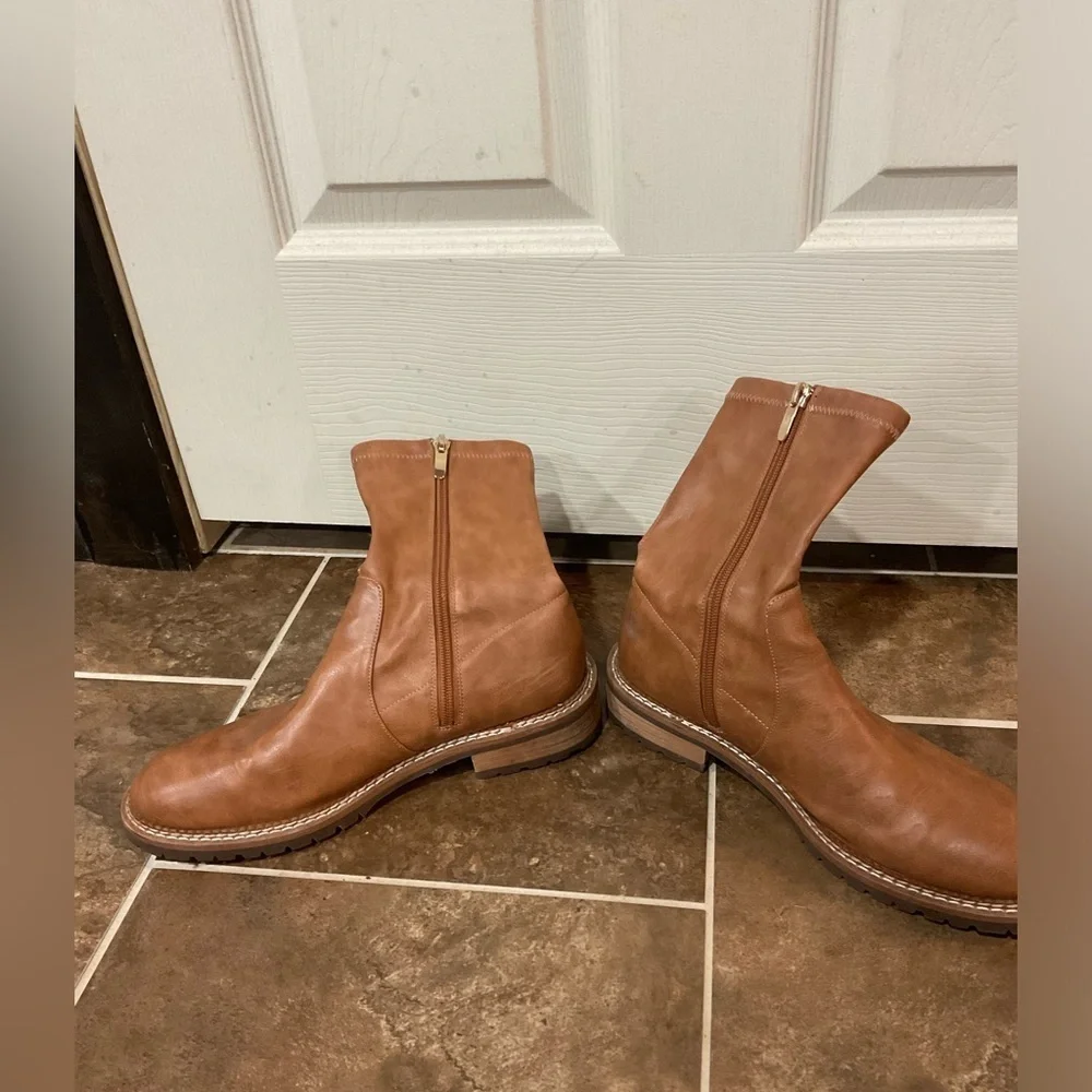 Anthropologie Silent D Rareful Ankle Boots in Tan Size 40